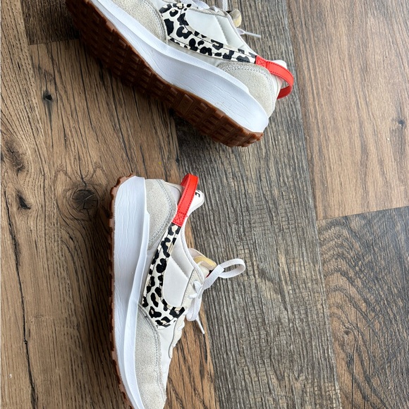 Nike Women's Cheetah Sneakers - Picture 2 of 7
